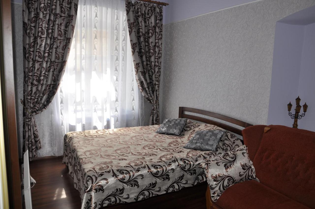 Apartments Near Rynok Square On Staroyevreyska And Fedorova Streets Lviv Luaran gambar